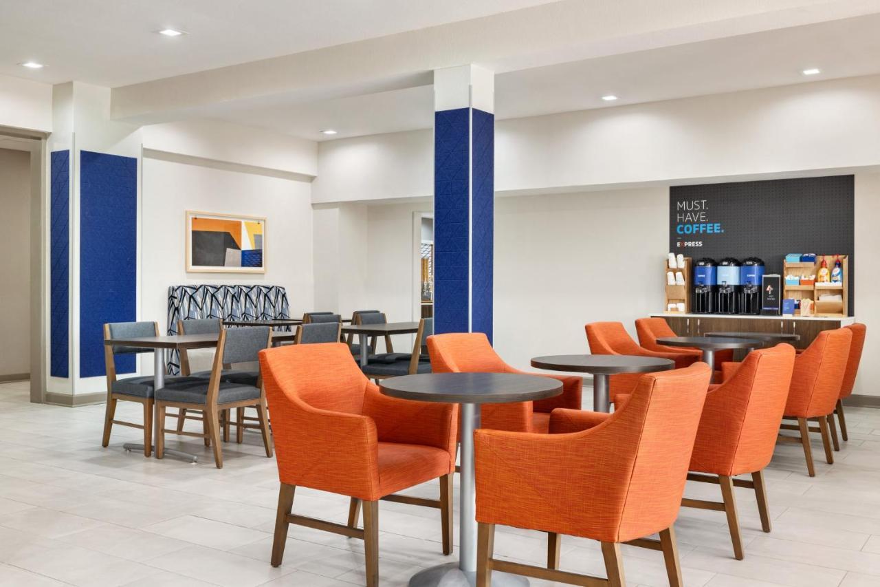 Holiday Inn Express & Suites Opelousas By Ihg Exterior photo